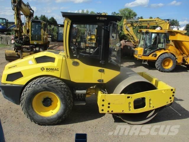 Bomag BW 177 D-5 振動ローラ