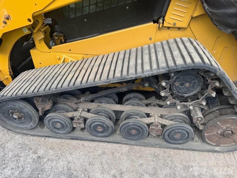 CAT 297 D XPS スキッドステアローダー