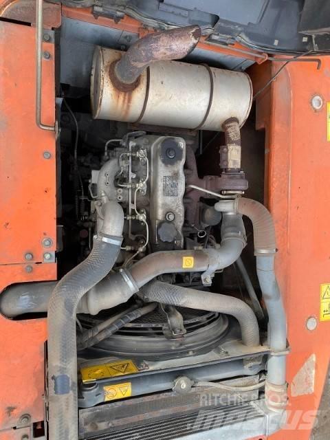 Hitachi ZX 180 W ホイール式油圧ショベル（パワーショベル・ユンボ・バックホー）