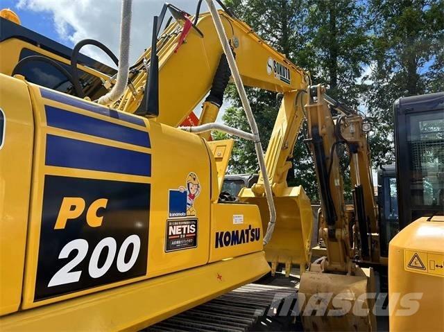 Komatsu PC 200-8 大型油圧ショベル12t以上（パワーショベル・ユンボ）