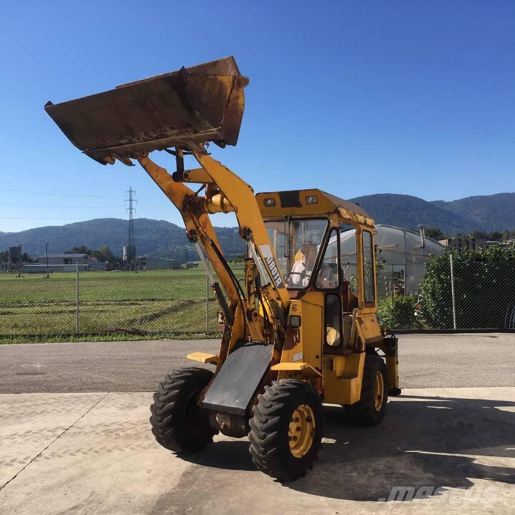 Kubota R 400 バックホーローダー