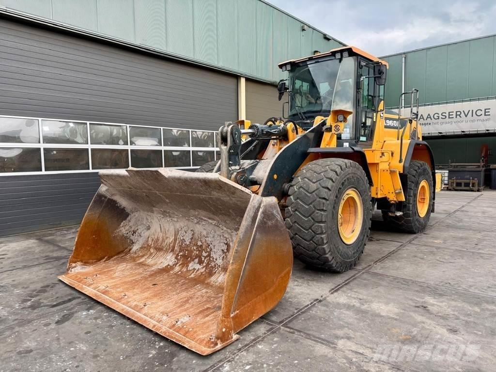 Hyundai HL960A ホイールローダー・タイヤショベル