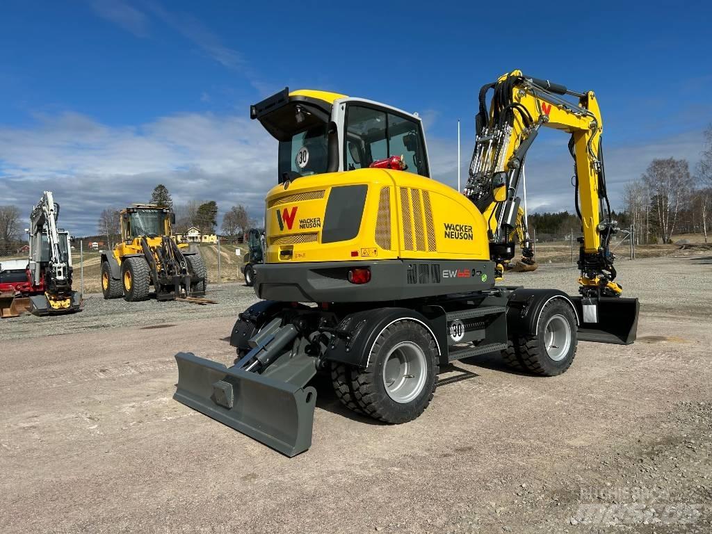 Wacker Neuson EW65 ホイール式油圧ショベル（パワーショベル・ユンボ・バックホー）