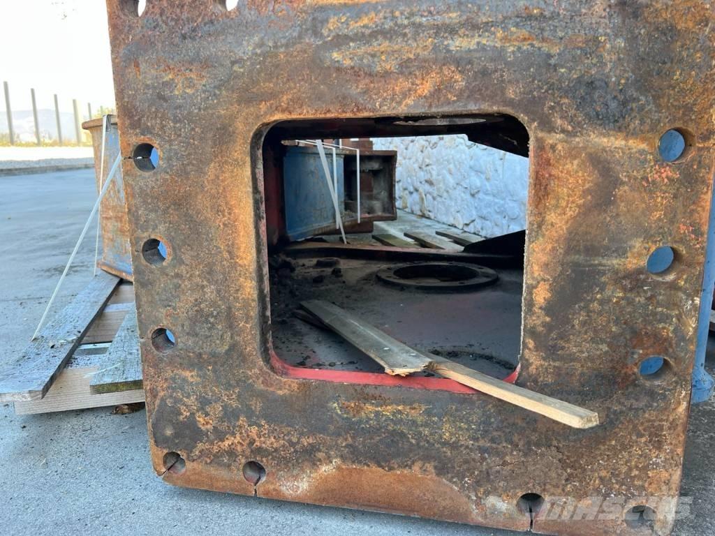 Rammer RB 42 グラップル