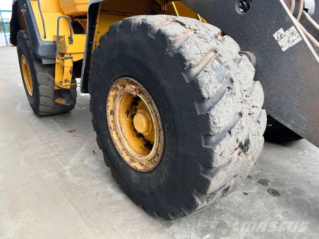 Volvo L180G ホイールローダー・タイヤショベル