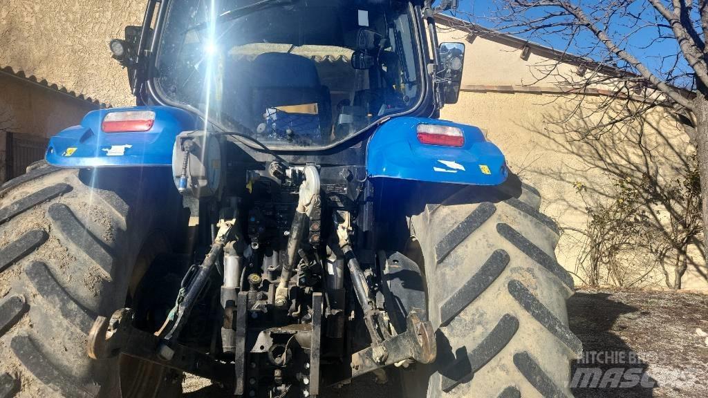 New Holland T 6.180 トラクター