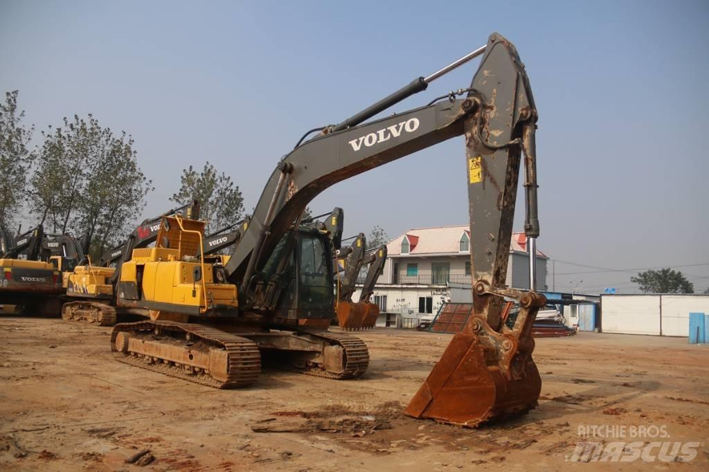 Volvo EC250 大型油圧ショベル12t以上（パワーショベル・ユンボ）