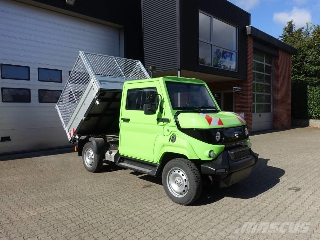Evum aCar パネルバン