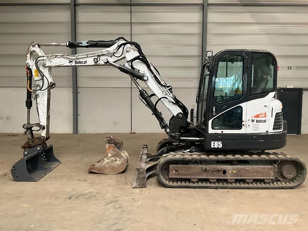 Bobcat E 85 中型油圧ショベル 7ｔ-12ｔ（ユンボ・パワーショベル・バックホー）