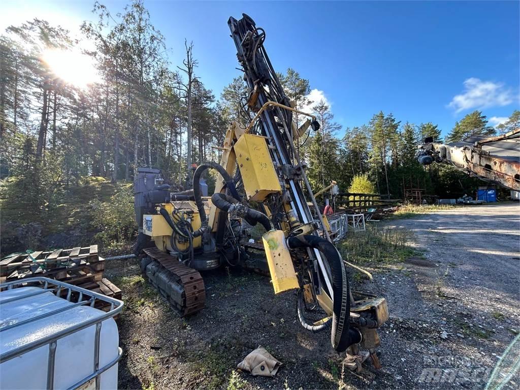 Atlas Copco Roc D3 サーフェイスドリルリグ