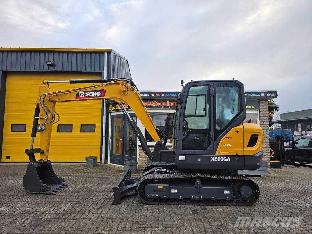 XCMG XE60GA ミニ油圧ショベル 7t以下（ミニユンボ・ミニディガー）
