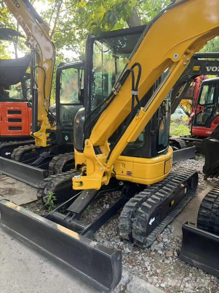 Komatsu PC 35 MR-3 ミニ油圧ショベル 7t以下（ミニユンボ・ミニディガー）