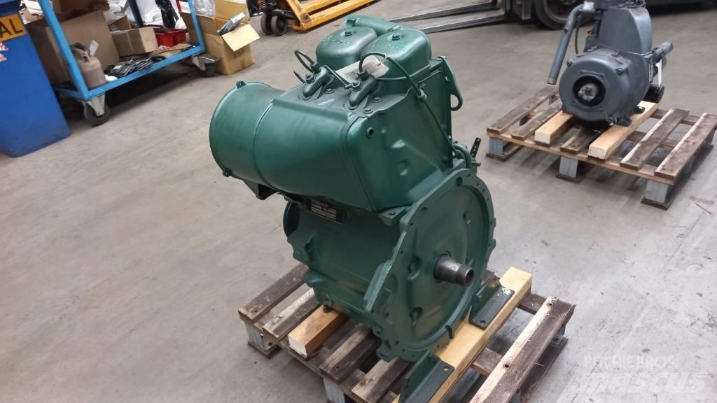 Deutz F2L912 エンジン