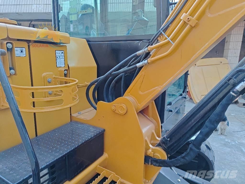 CAT 305.5E2 ミニ油圧ショベル 7t以下（ミニユンボ・ミニディガー）