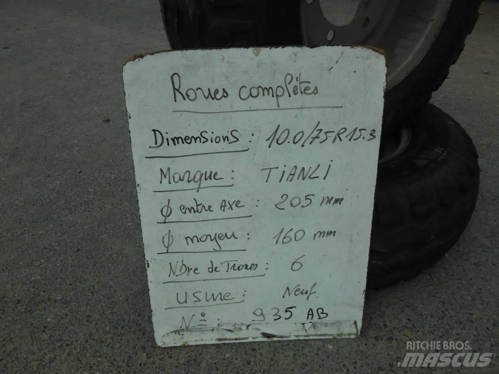 TIANLI 10.0/75R15.3 タイヤ、ホイル、リム