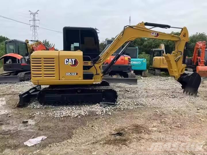 CAT 305.5 E 2 大型油圧ショベル12t以上（パワーショベル・ユンボ）