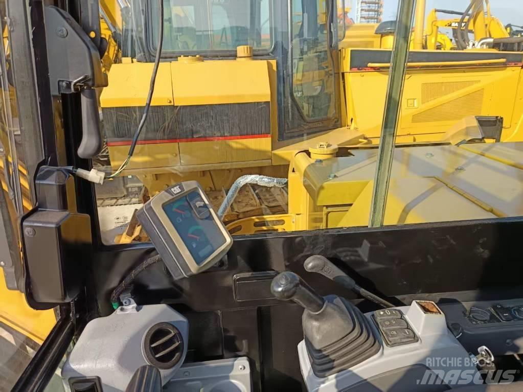 CAT 305.5 E 2 大型油圧ショベル12t以上（パワーショベル・ユンボ）