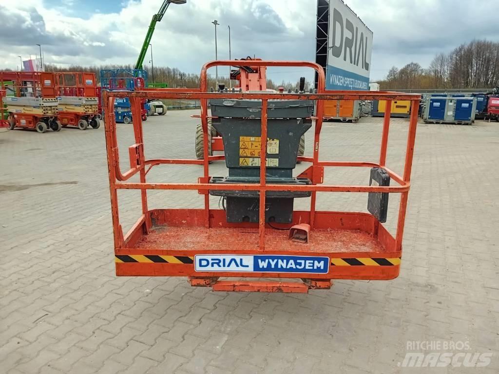 JLG M 600 JP ブームリフト　屈伸型