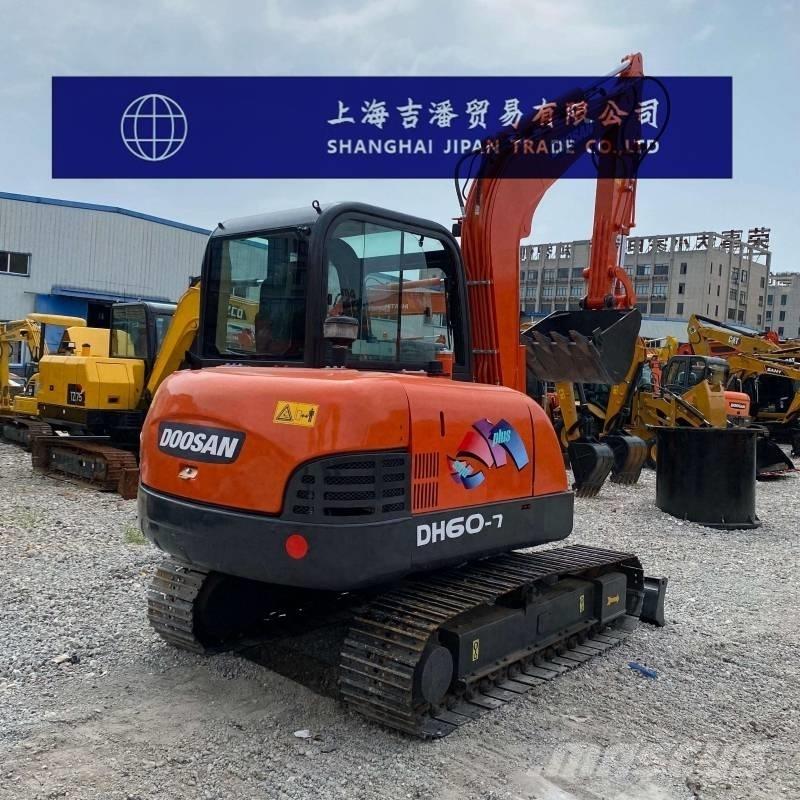 Doosan DH 60-7 ミニ油圧ショベル 7t以下（ミニユンボ・ミニディガー）