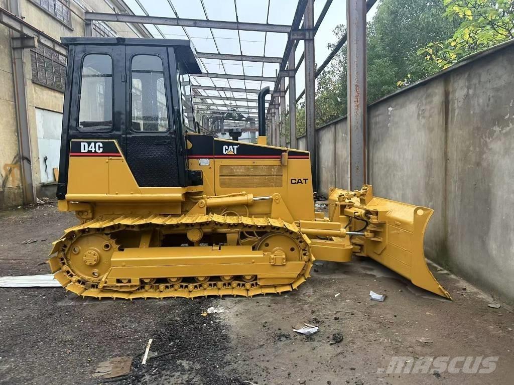 CAT D 4 C ブルドーザー