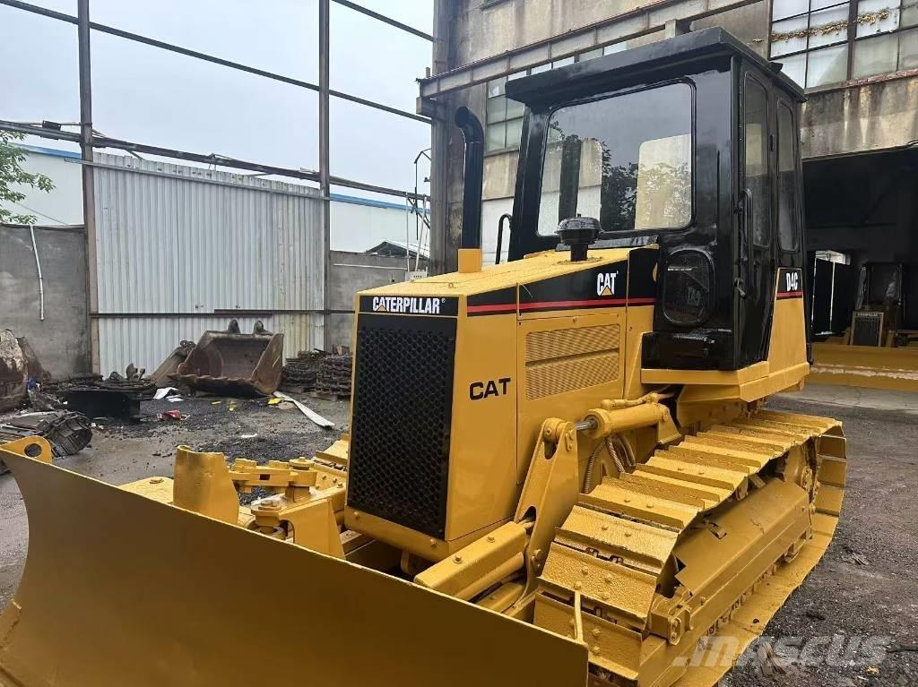 CAT D 4 C ブルドーザー