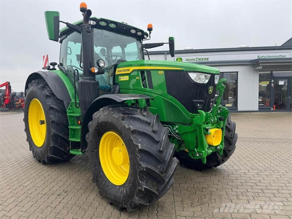 John Deere 6R 215 トラクター