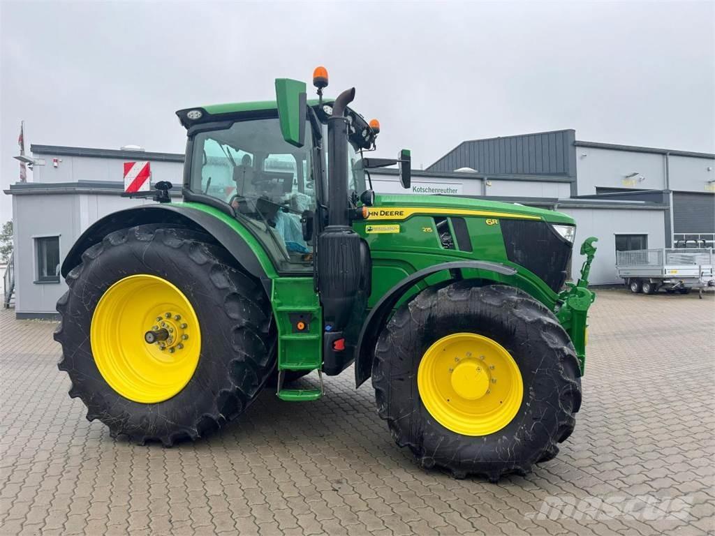 John Deere 6R 215 トラクター