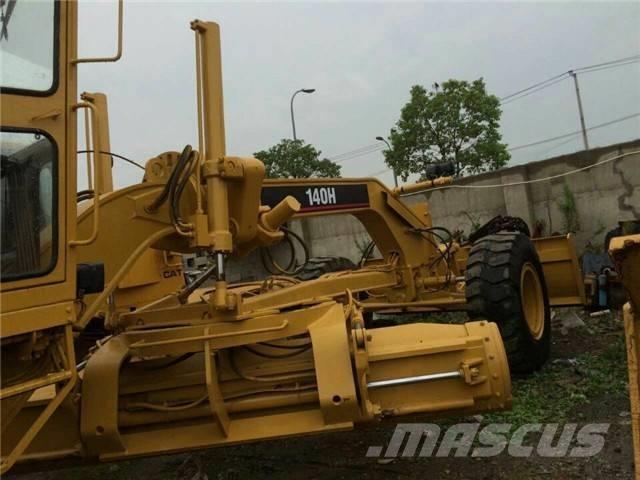CAT 140 H モーターグレーダー
