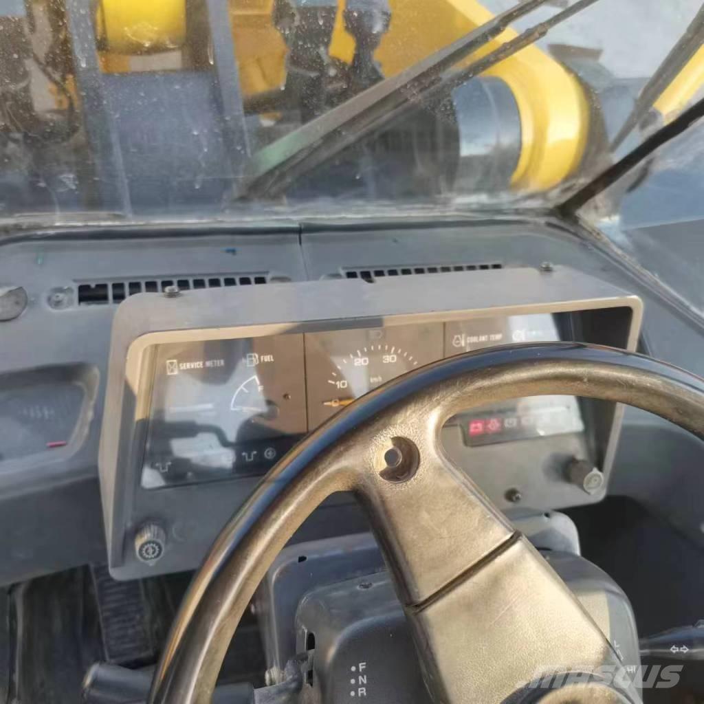 Komatsu WA 320-5 ホイールローダー・タイヤショベル