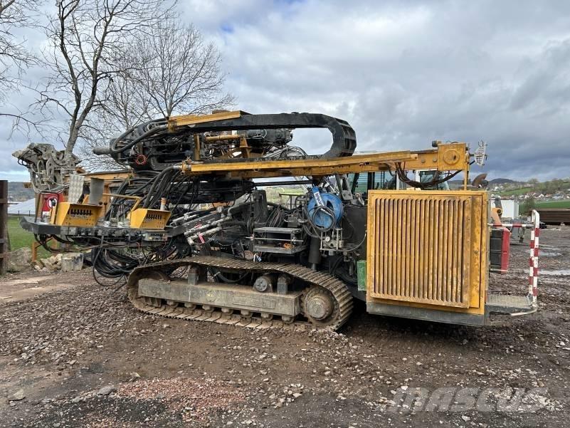 Klemm KR806-5F クローラドリル
