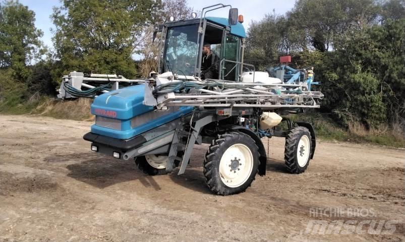 Evrard Alpha 2500 自走式噴霧器