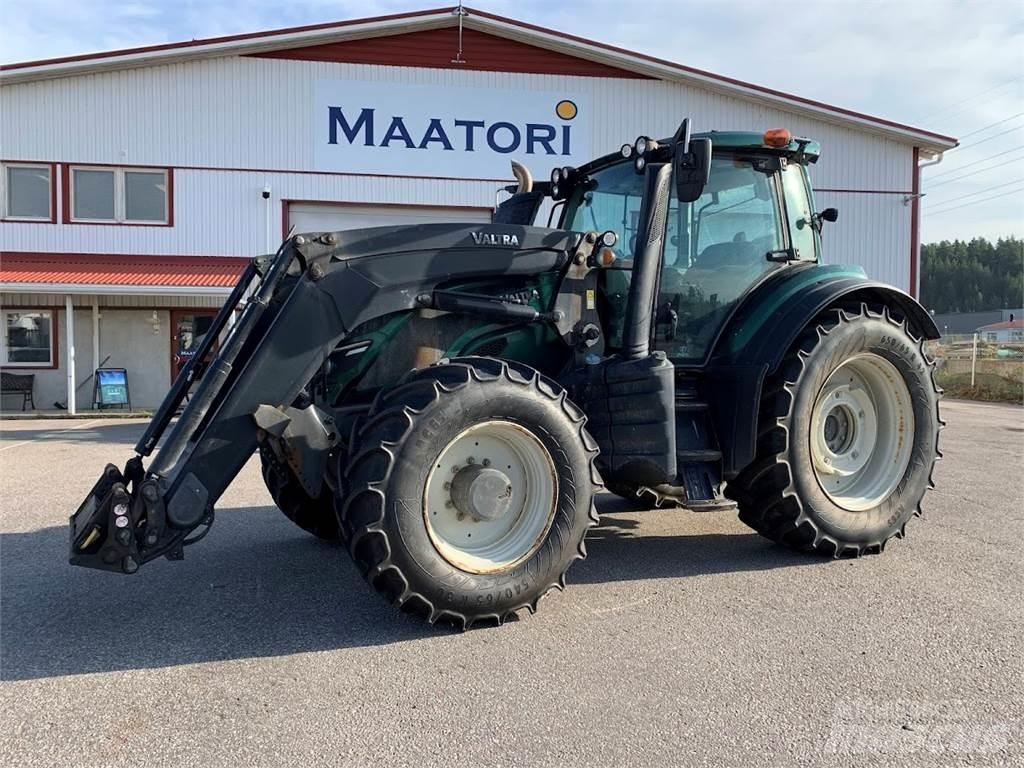 Valtra T234 Direct トラクター