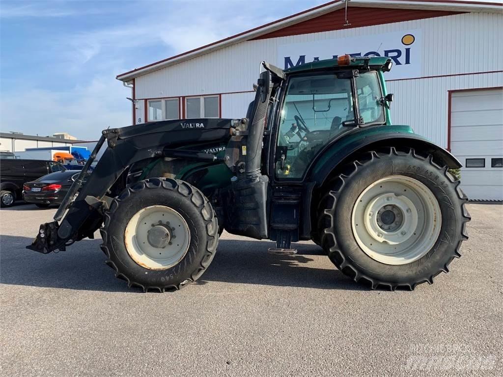 Valtra T234 Direct トラクター