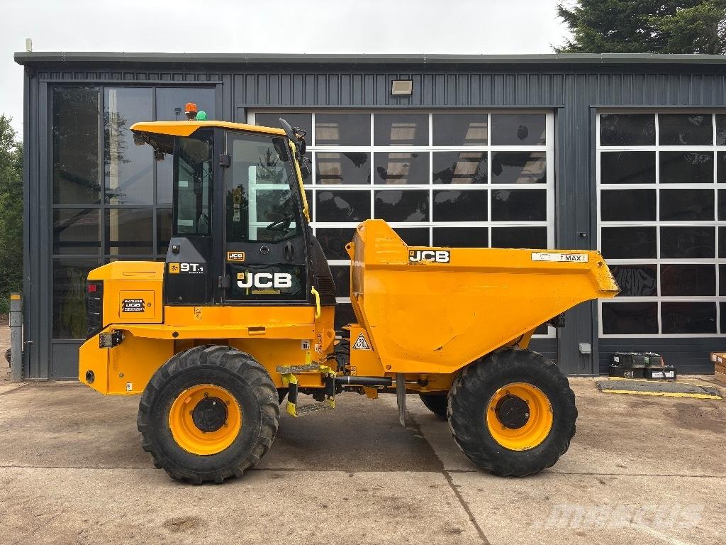 JCB 9TFT サイト　ダンプ