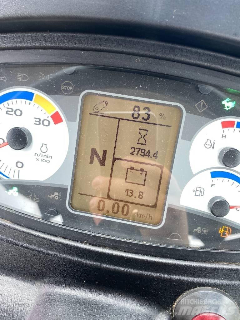 New Holland T 5.115 トラクター