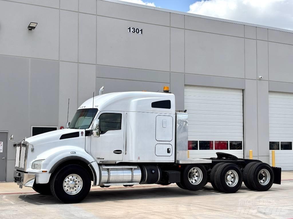 Kenworth T 880 中古トラクターヘッド | トレーラーヘッド