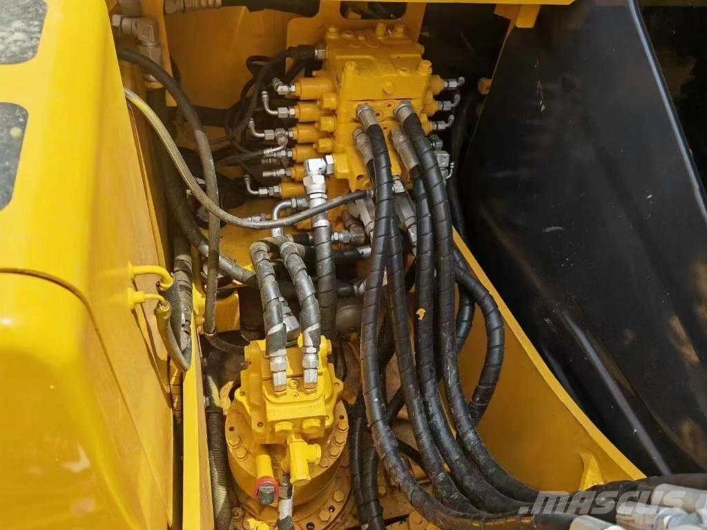 Komatsu PC 130 LC-7 大型油圧ショベル12t以上（パワーショベル・ユンボ）
