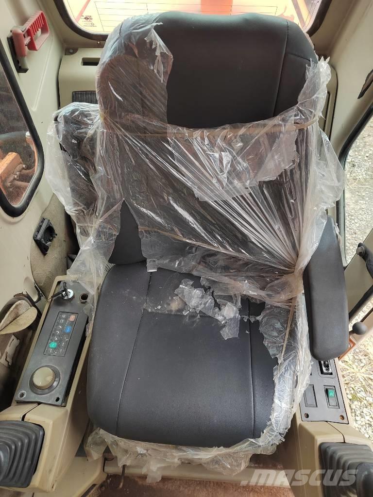 Doosan DH210W-7 ホイール式油圧ショベル（パワーショベル・ユンボ・バックホー）