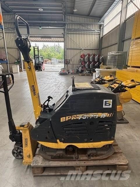 Bomag BPR 70/70 プレートコンパクター