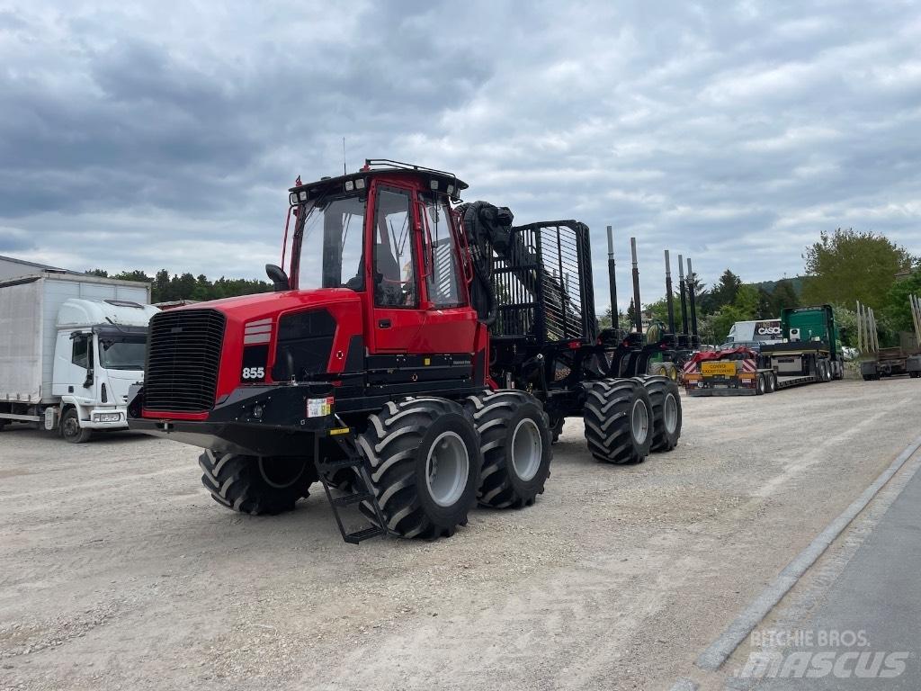 Komatsu 855 フォワーダー
