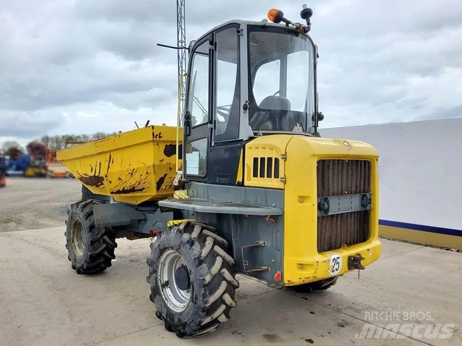 Wacker Neuson DW 60 サイト　ダンプ