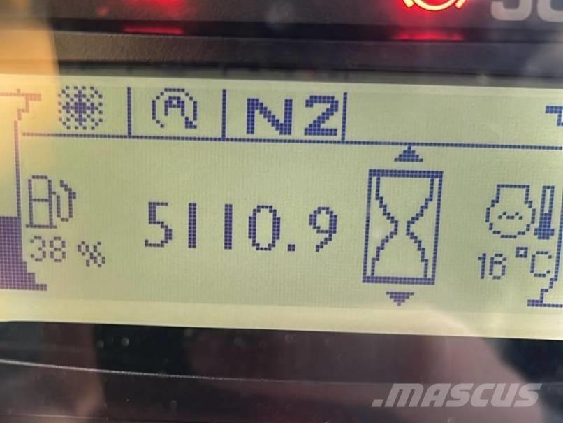 JCB 35-26D 4x4 テレスコーピックハンドラー