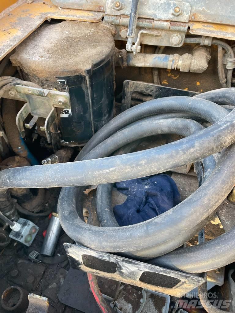 Liebherr R 926 LC 大型油圧ショベル12t以上（パワーショベル・ユンボ）