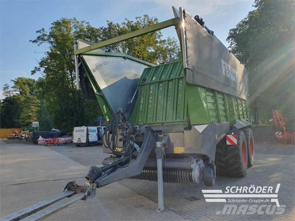 Fendt TIGO 75 XR セルフローディングトレーラー