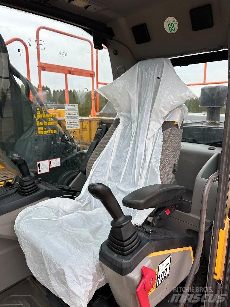 Volvo EC 220 EL 大型油圧ショベル12t以上（パワーショベル・ユンボ）