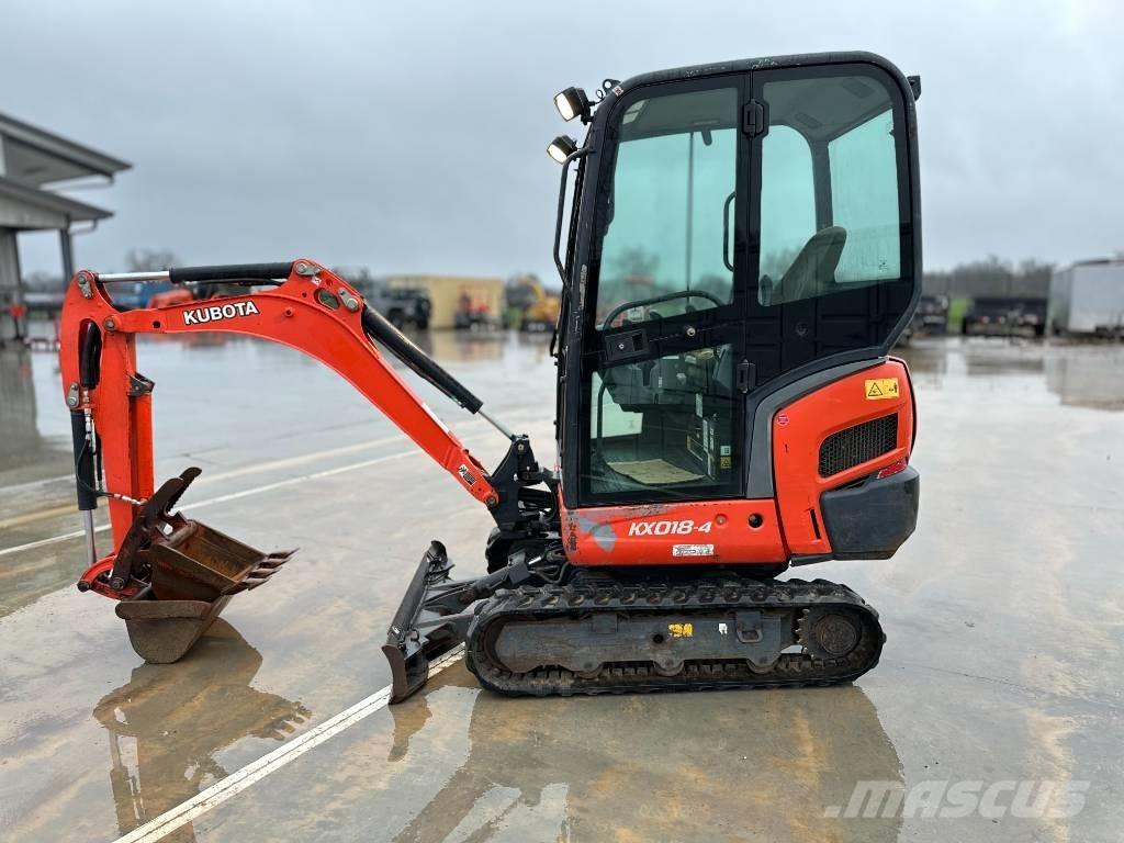 Kubota KX 018-4 ミニ油圧ショベル 7t以下（ミニユンボ・ミニディガー）