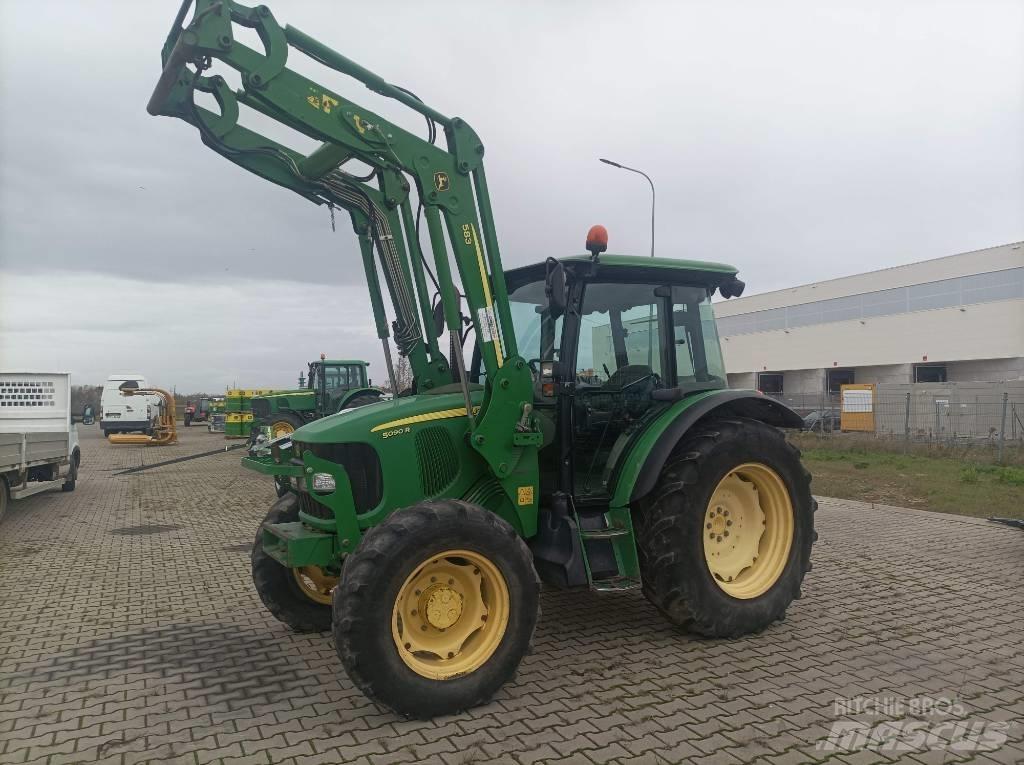 John Deere 5090 R トラクター