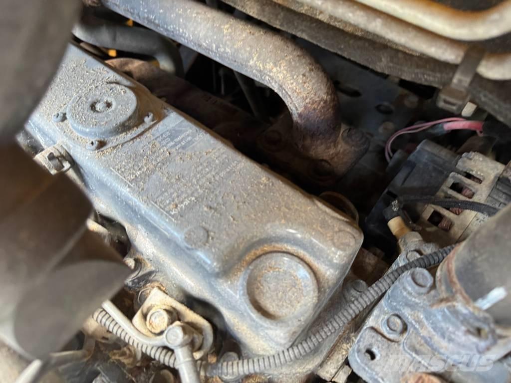 Bobcat S 450 スキッドステアローダー