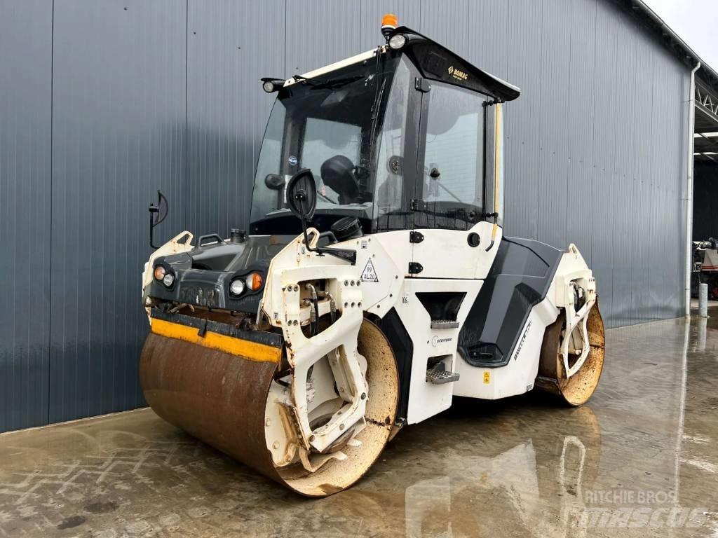Bomag BW151AD-5 タンデムローラ