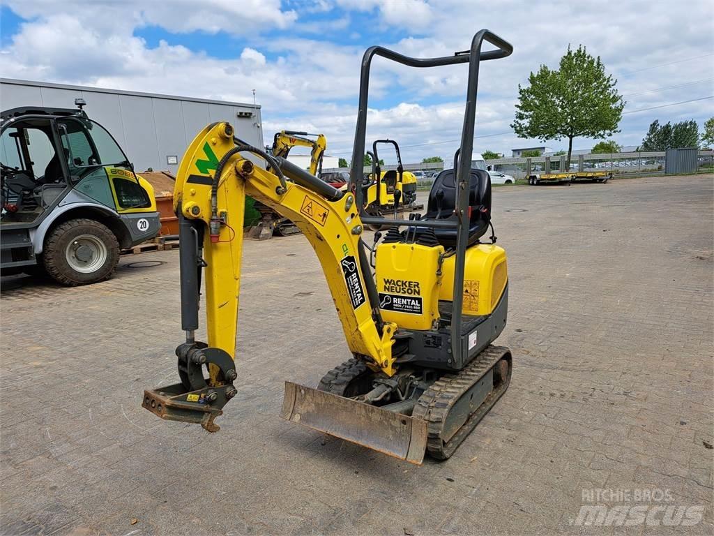 Wacker Neuson 803 大型油圧ショベル12t以上（パワーショベル・ユンボ）